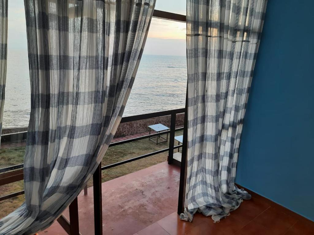 Manshore Bay Kannur Exterior photo